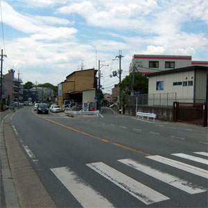 右に旧道 画像
