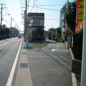 長後街道を横切り、右に旧道 画像